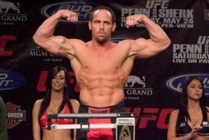 shane carwin 300x201 Shane Carwin is “Back” Training and More Determined 