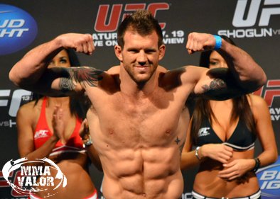 UFC 139 Ryan Bader 002