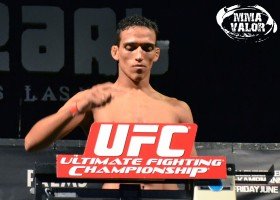 Charles Oliveira Looks to Continue His Featherweight Run at UFC 152